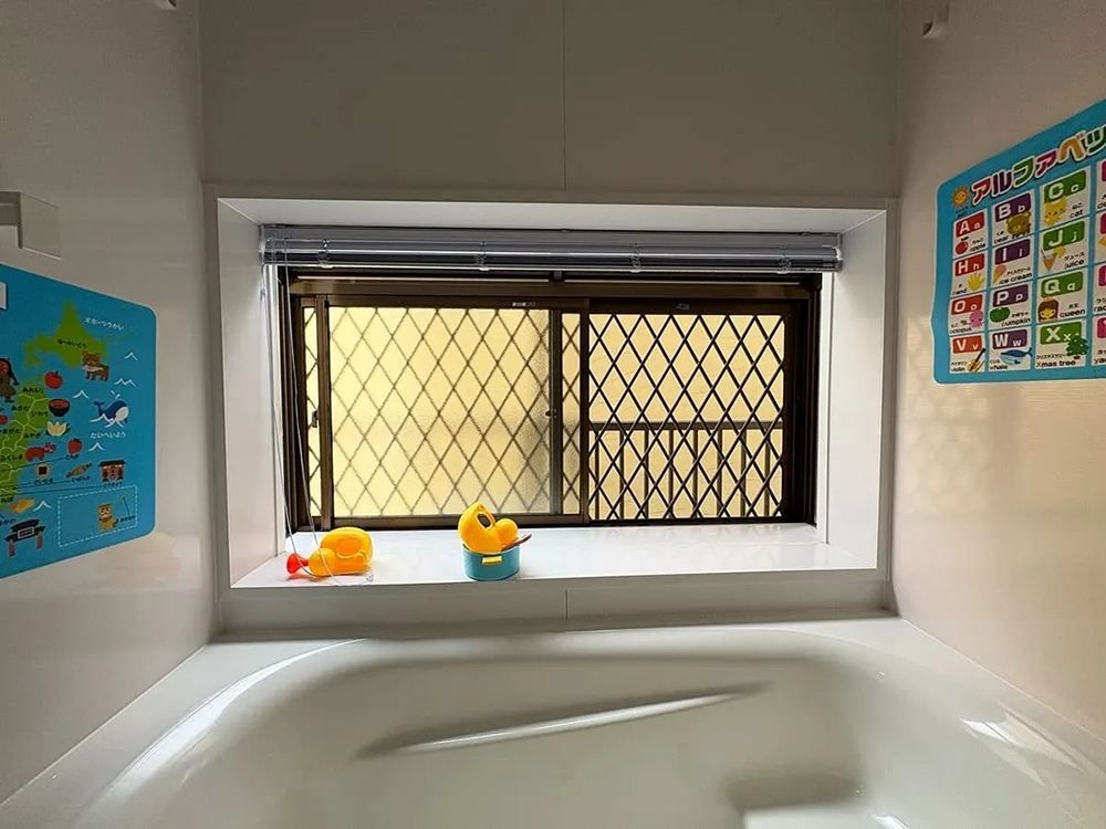 デンヒチ Rihoの子育て​​世帯の​​音と​​寒さの​​お悩み解消　福岡市南区平和で​​内窓​の全面​​施工の施工前の写真3