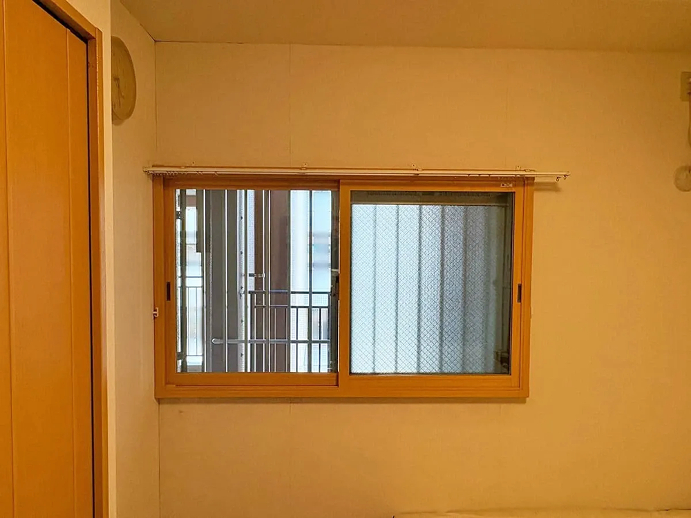 デンヒチ Rihoの北側居室の​​寒さ対策に​​　福岡市博多区美野島マンション内窓​（二重窓）​​施工事例の施工後の写真2
