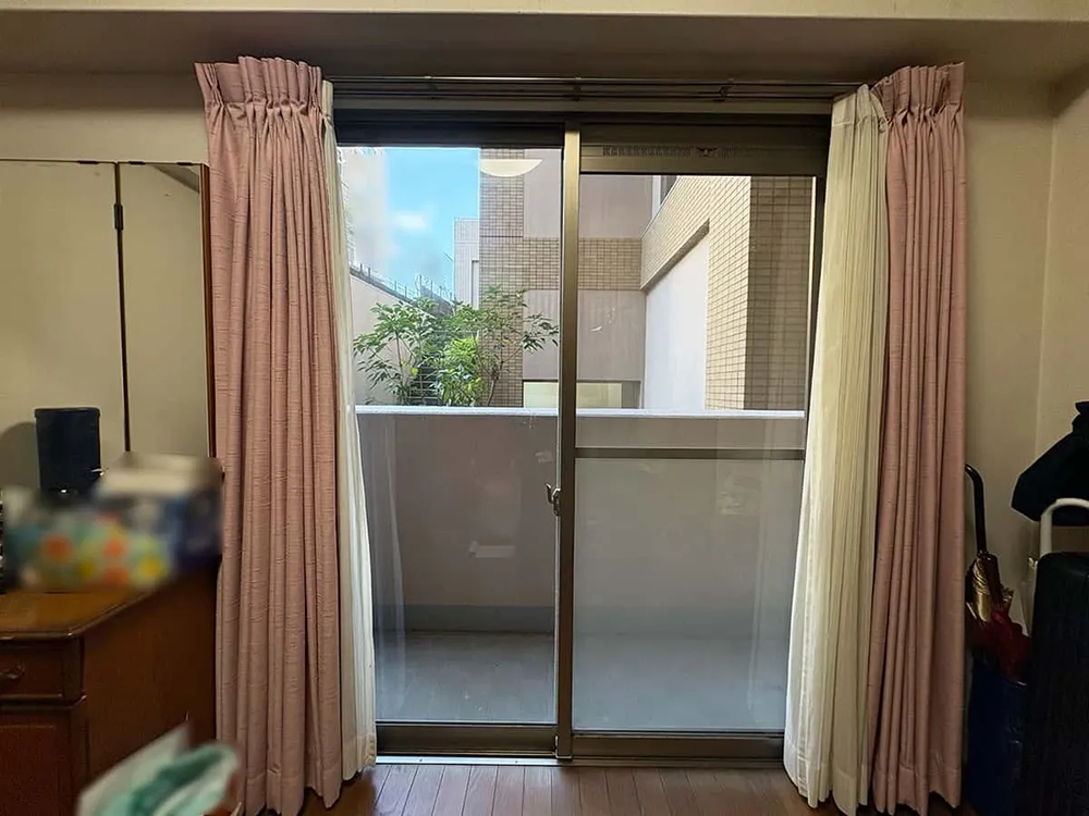 デンヒチ Rihoの窓枠が​​浅い​マンションでも​​快適に​​　福岡市城南区神松寺で​​内窓​の断熱リフォームの施工前の写真1