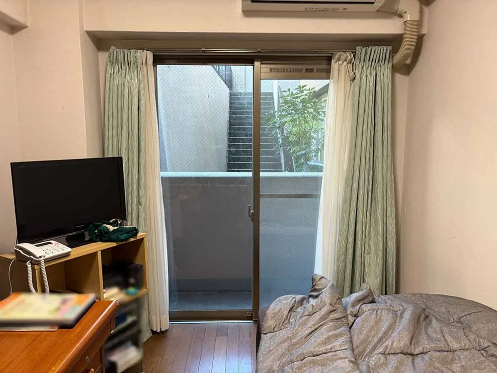 デンヒチ Rihoの窓枠が​​浅い​マンションでも​​快適に​​　福岡市城南区神松寺で​​内窓​の断熱リフォームの施工前の写真2