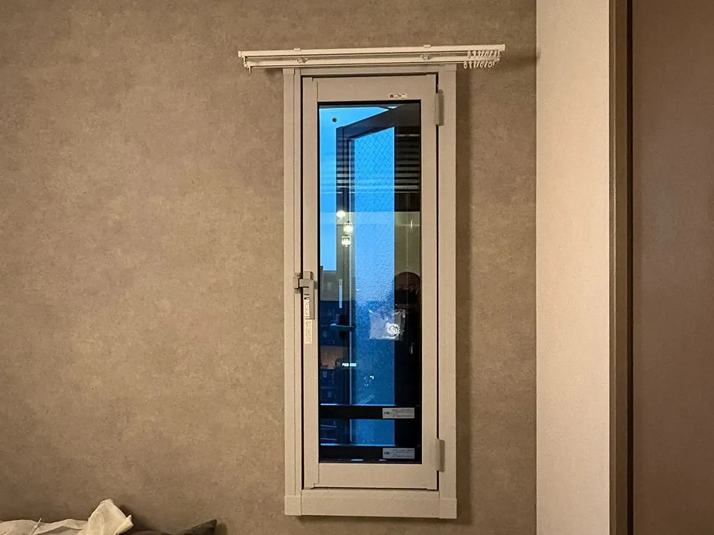 デンヒチ Rihoの高層階の​​騒音対策に​​　中央区大宮の​​マンションで​​補助金を​​活用した​​内窓リフォームの施工後の写真3