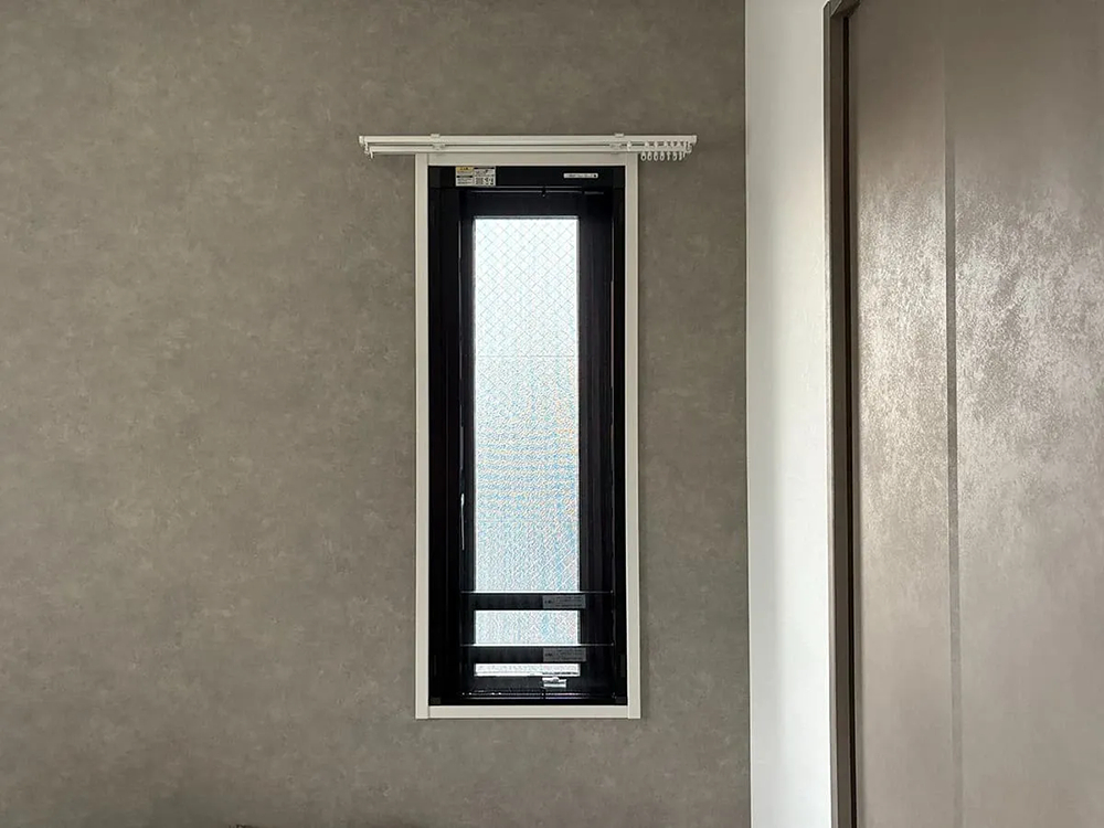 デンヒチ Rihoの高層階の​​騒音対策に​​　中央区大宮の​​マンションで​​補助金を​​活用した​​内窓リフォームの施工前の写真3