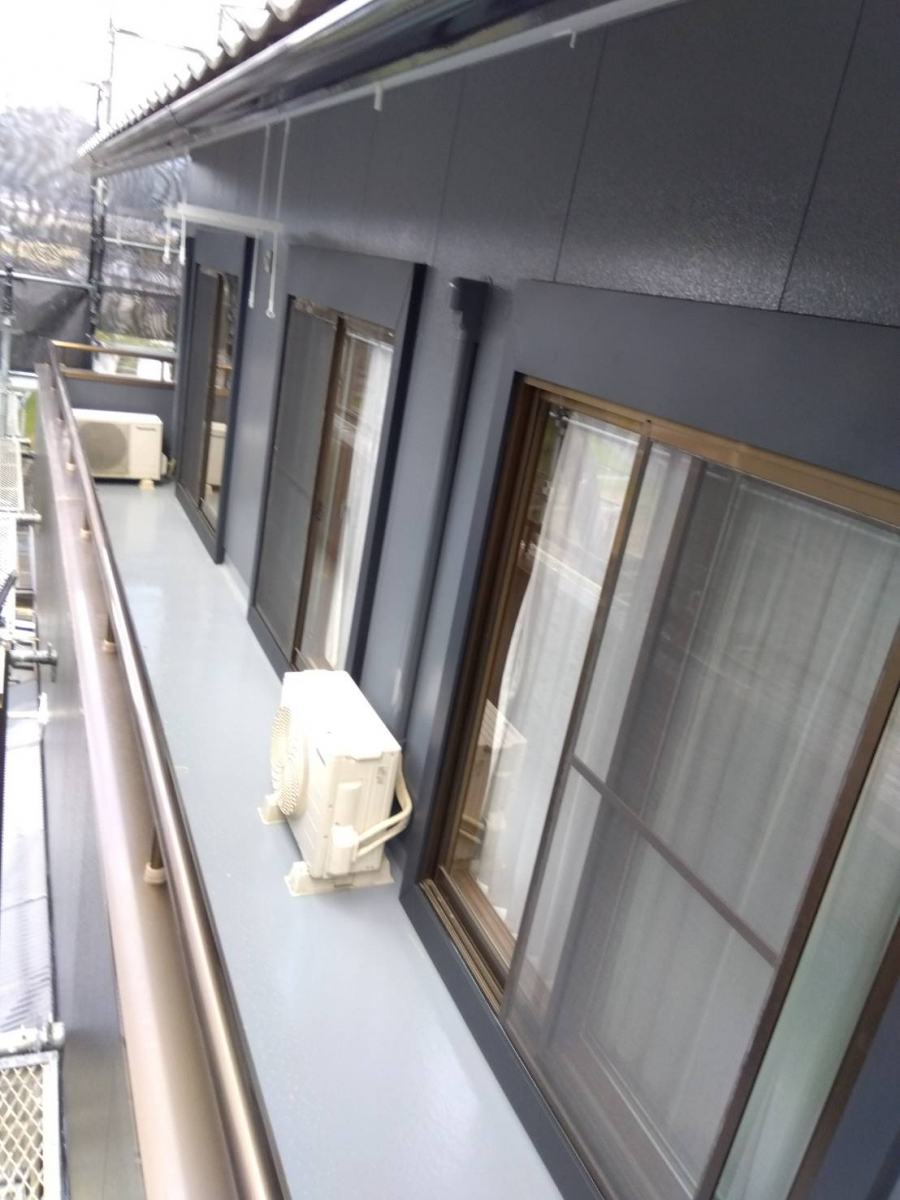 城北トーヨー住器の今回は後つけのシャッタ-です。の施工前の写真1