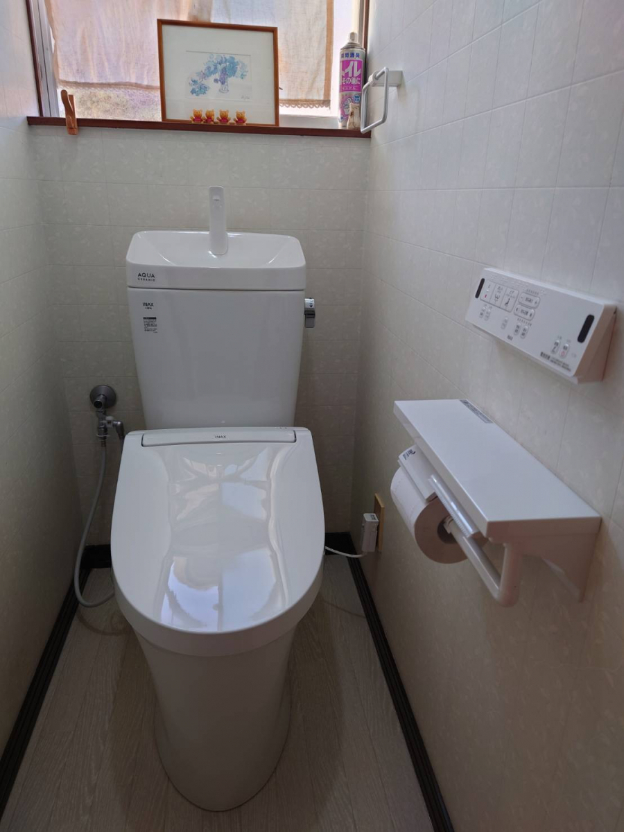 城北トーヨー住器の今回は、おトイレ取替工事の施工後の写真2