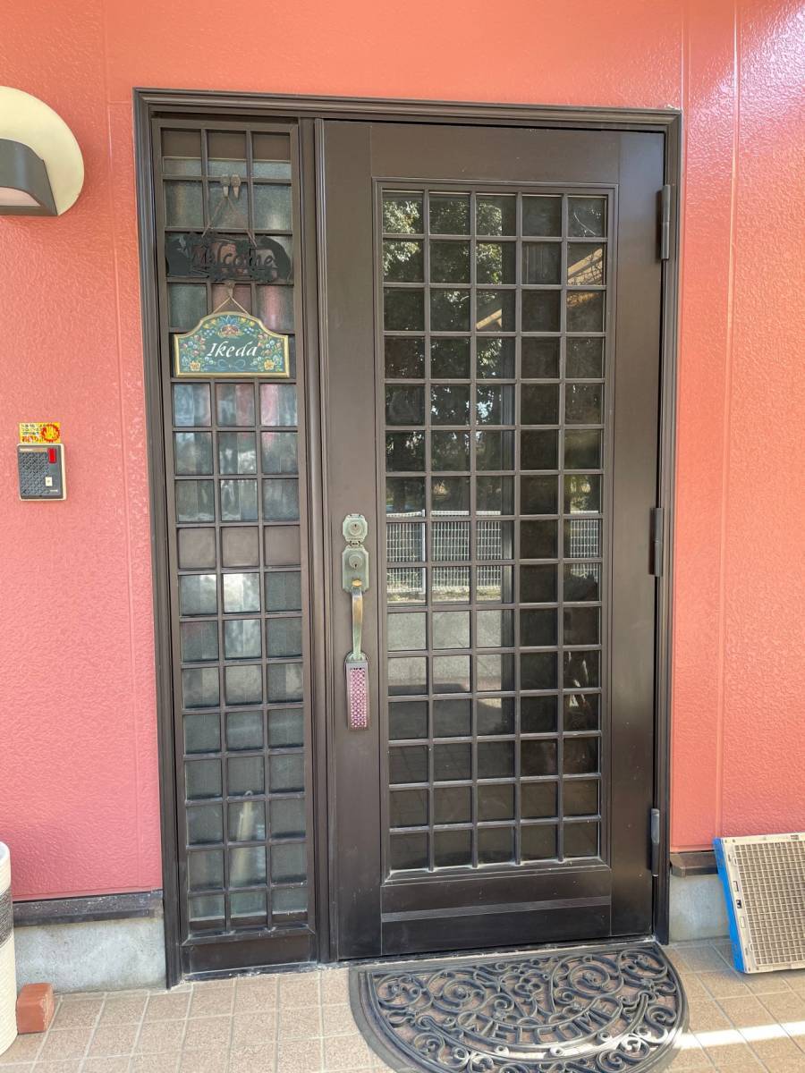 城北トーヨー住器のリシェント玄関ドア　M８３型　　採風の施工前の写真1
