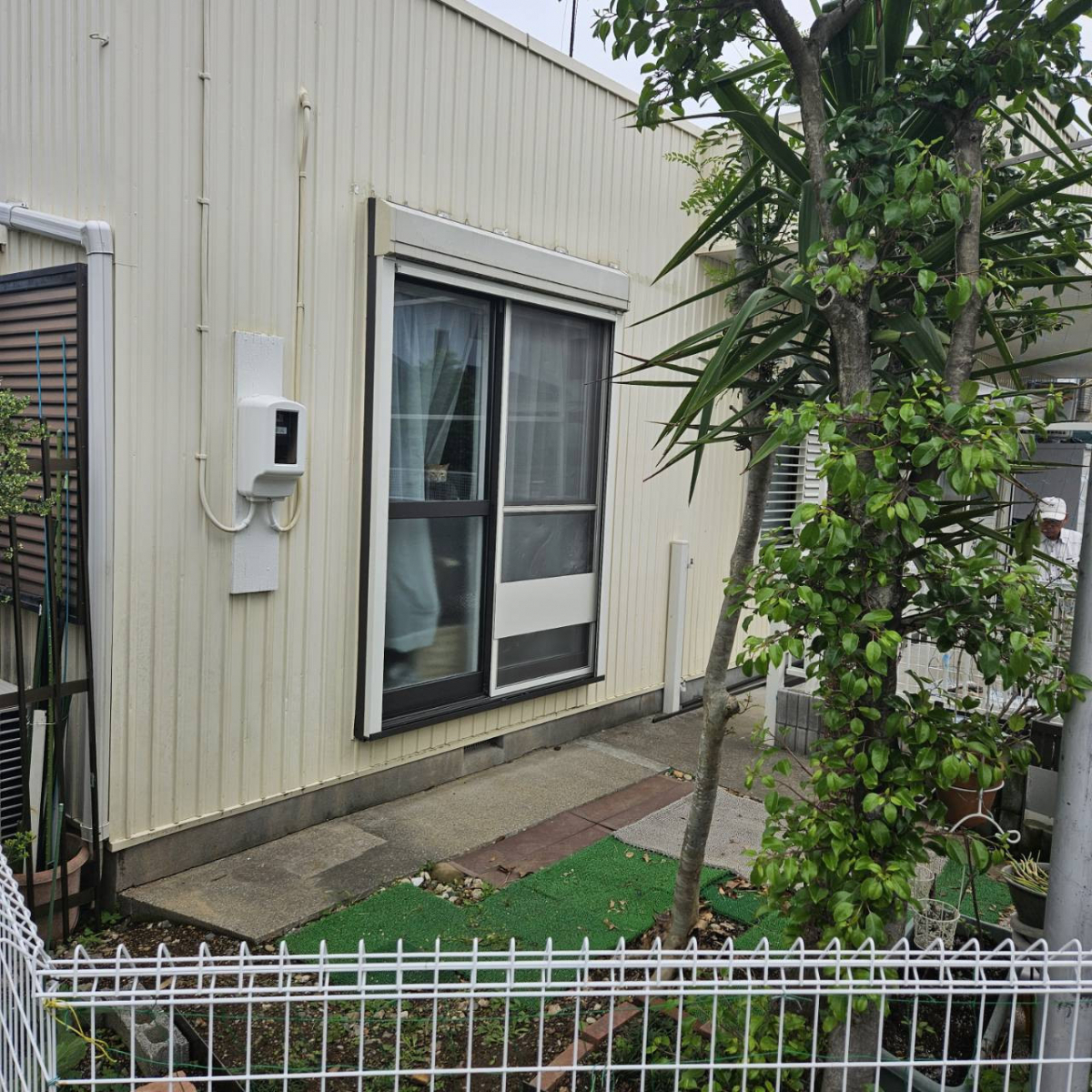 城北トーヨー住器の簡易サンル-ム工事の施工前の写真1