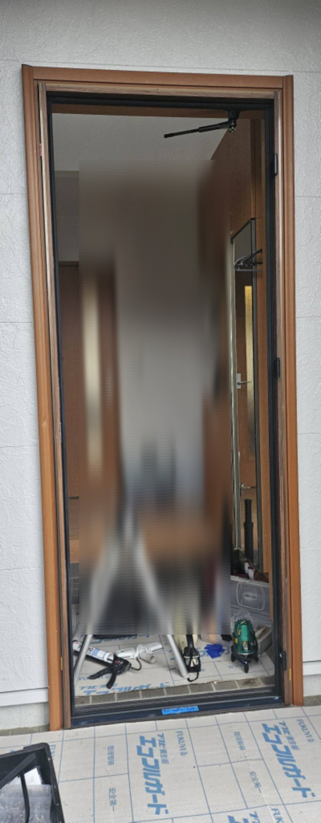 城北トーヨー住器の玄関工事　　前半の施工前の写真2