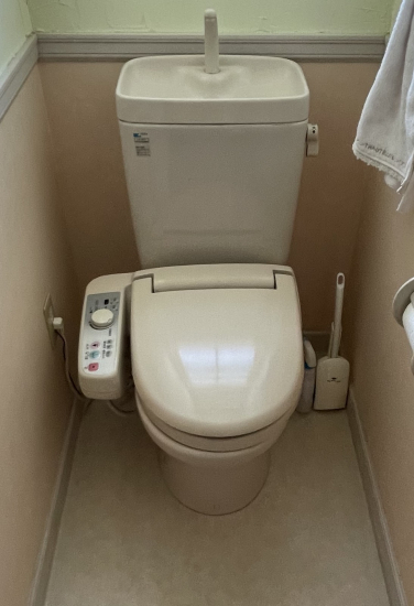 ウグイスヤトーヨー住器のトイレの取替え施工事例写真1