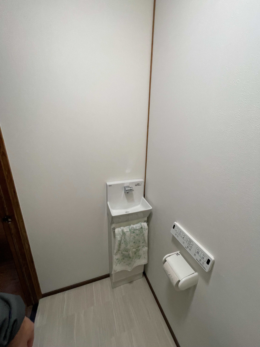 ウグイスヤトーヨー住器のトイレのリフォームの施工後の写真2