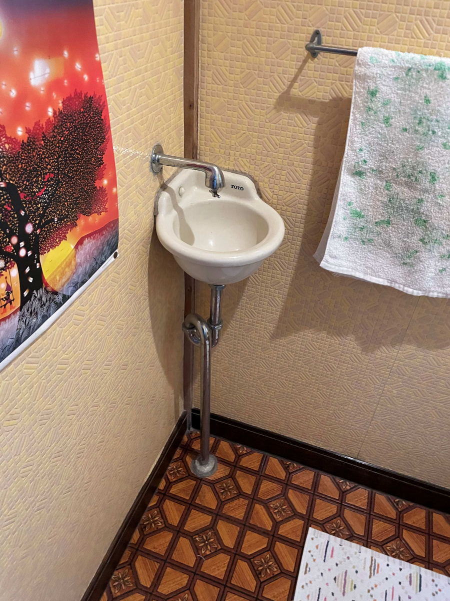 ウグイスヤトーヨー住器のトイレのリフォームの施工前の写真2
