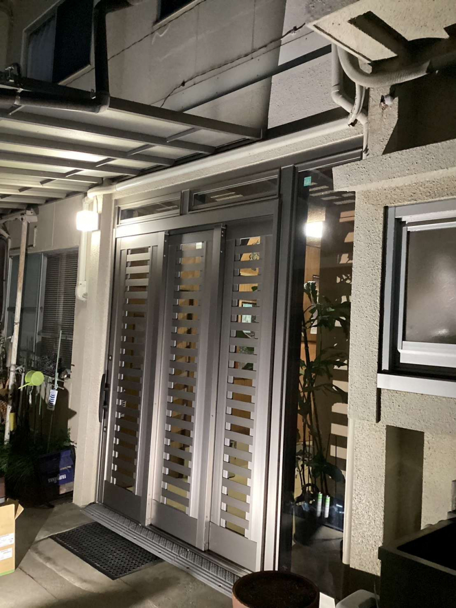ウグイスヤトーヨー住器の玄関リフォームの施工後の写真1