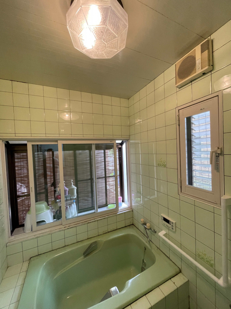 ウグイスヤトーヨー住器のタイルのお風呂もちょっとしたリフォームの施工後の写真1