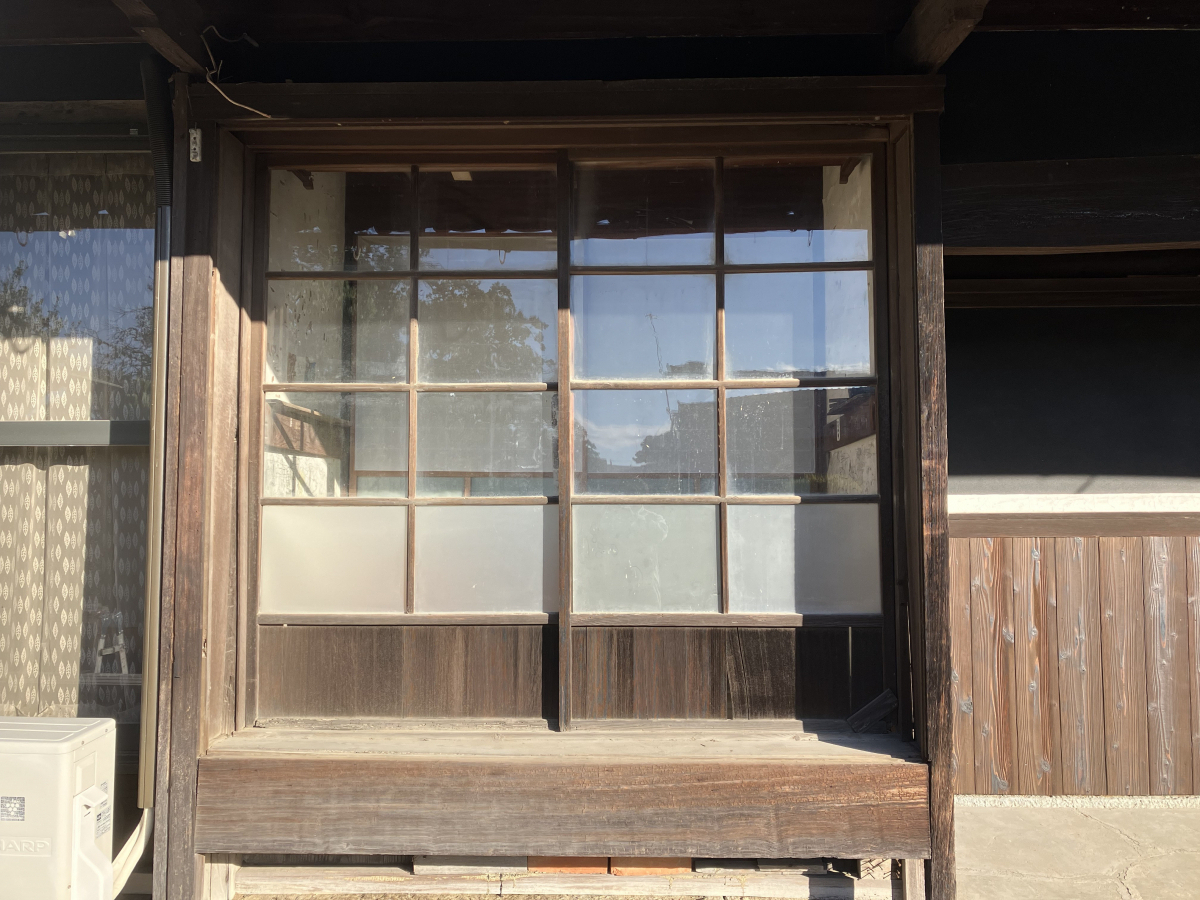 タナチョー 兵庫の本格的な冬が来る前に補助金を活用して断熱強化！の施工前の写真1