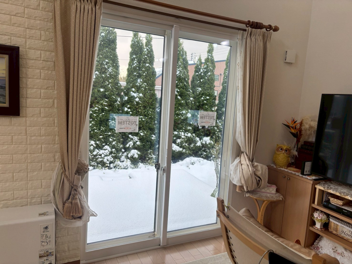 米塚硝子店の【内窓リフォーム】補助金を活用して冬の寒さを一気に解決しましたの施工後の写真1