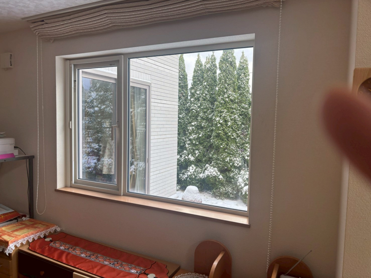 米塚硝子店の【内窓リフォーム】補助金を活用して冬の寒さを一気に解決しましたの施工前の写真3