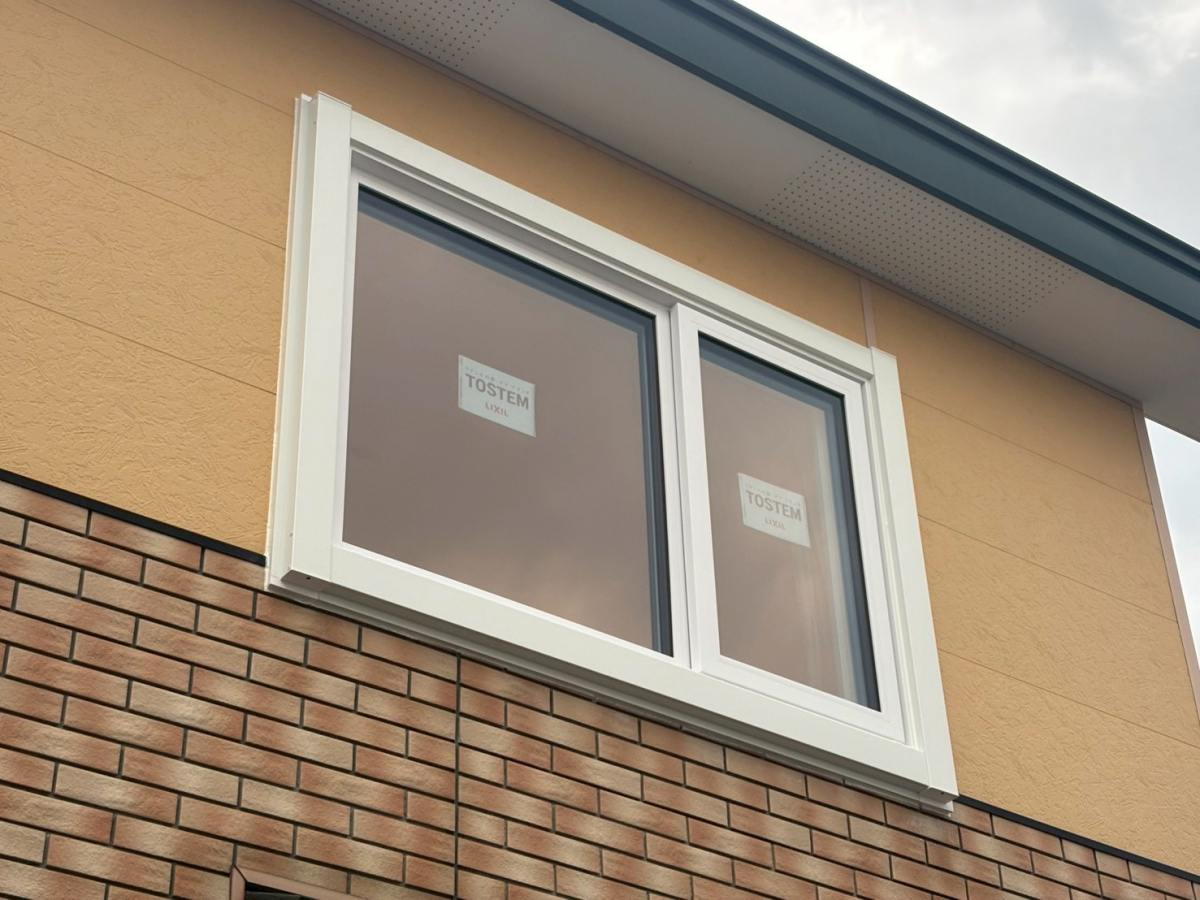 米塚硝子店の【室蘭・登別】ペアガラスからトリプルガラスに交換！補助金対応の高性能窓リフォームの施工後の写真1