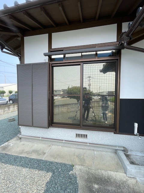 阿波屋商店の日よけシェード外付けタイプ。の施工前の写真1