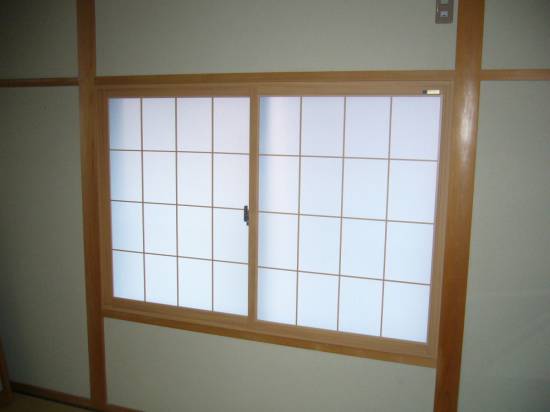 石鎚住器の和室への内窓取り付け （西条市）施工事例写真1