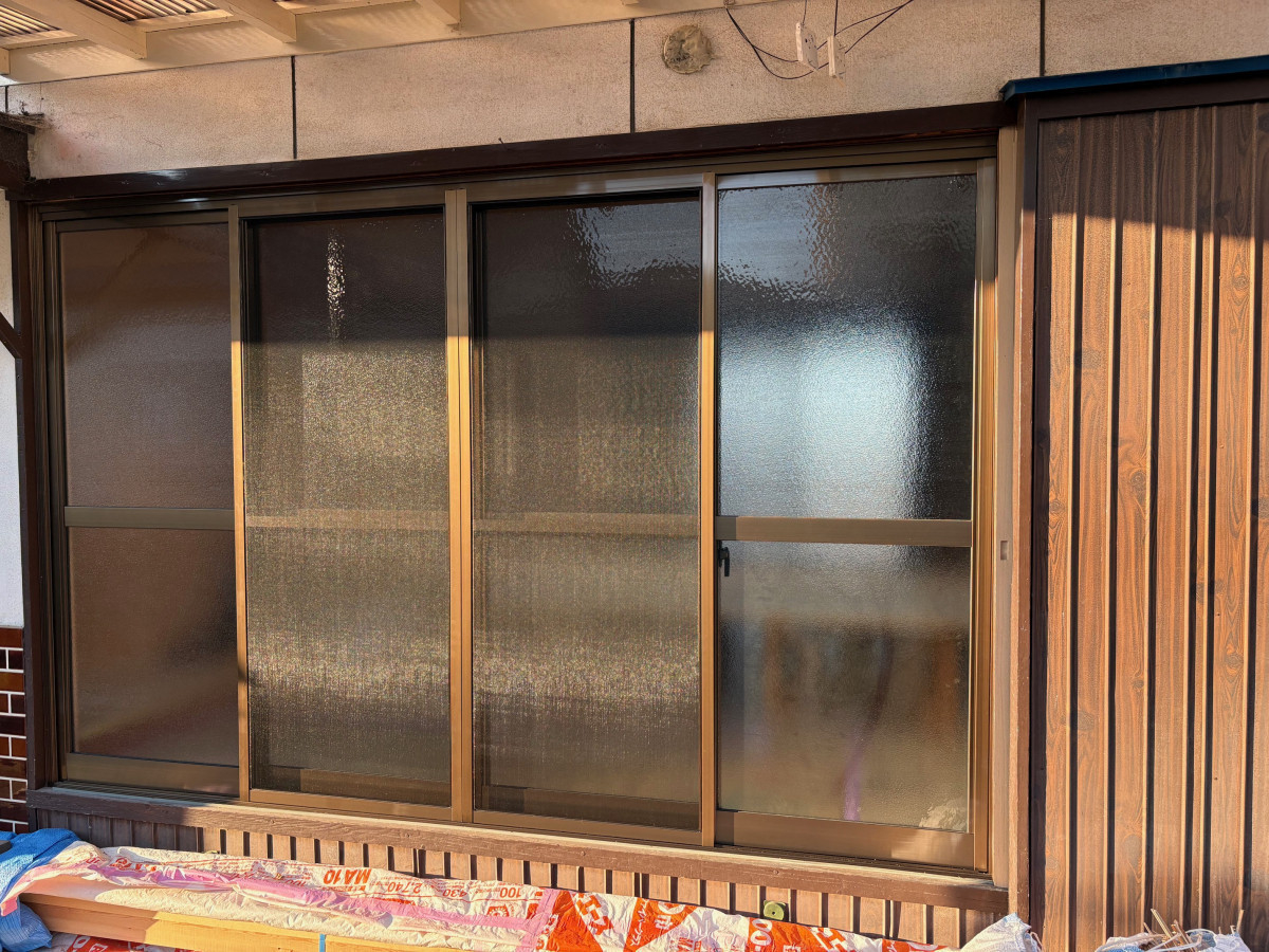 石鎚住器の戸建借家サッシ交換の施工後の写真1