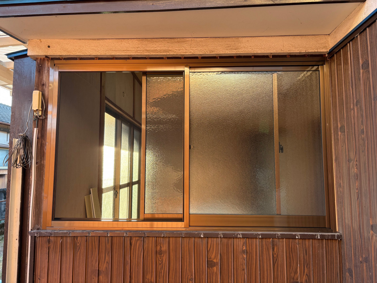石鎚住器の戸建借家サッシ交換の施工後の写真2