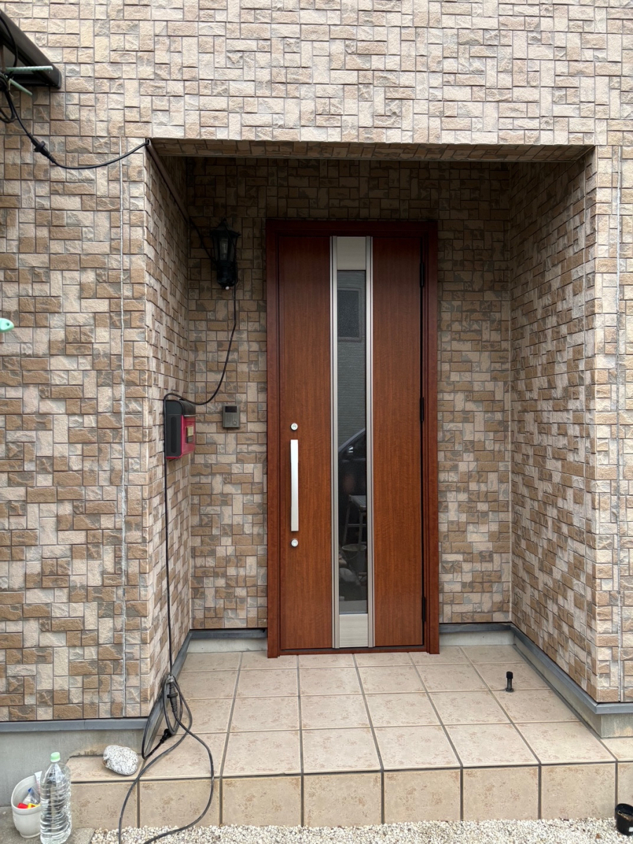 とりい建具の玄関ドア 取替の施工後の写真2