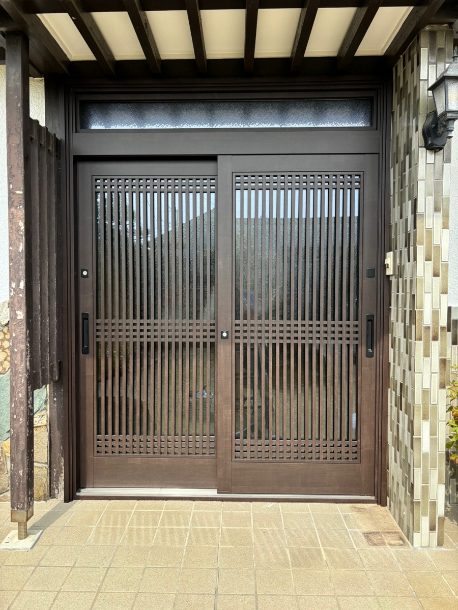 とりい建具の玄関引戸 取替の施工後の写真2