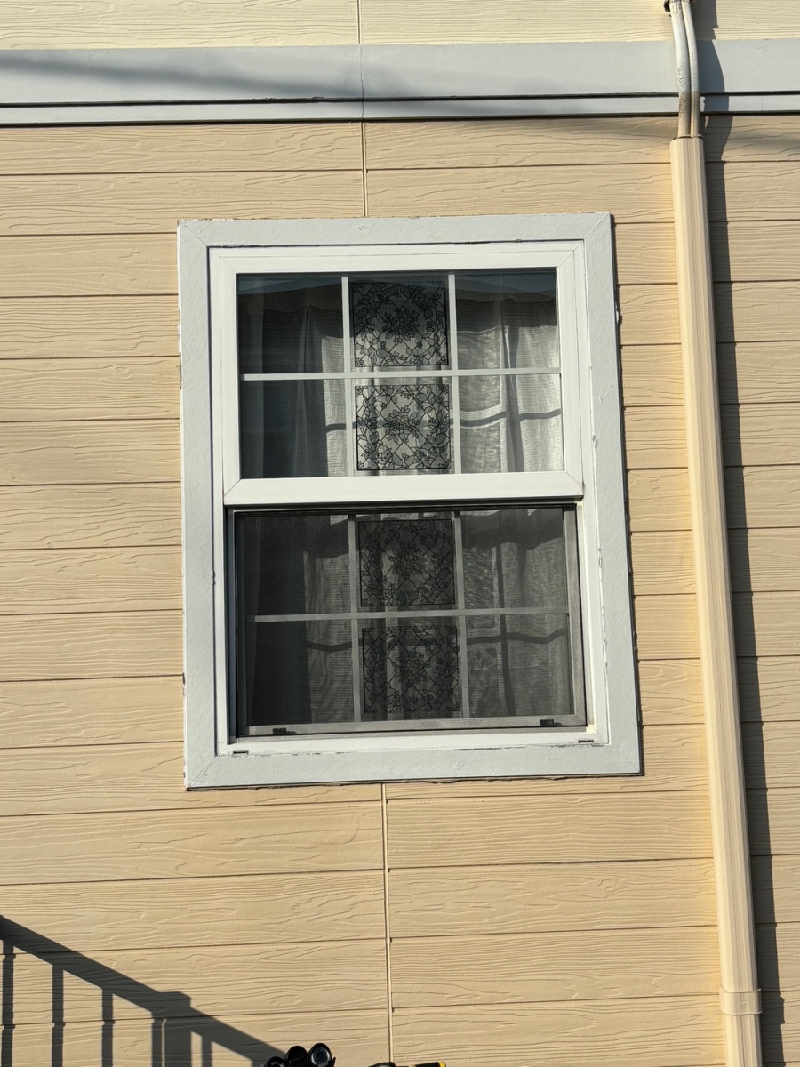 とりい建具の快適な住環境を実現!リプラスの窓カバー工法のご紹介の施工前の写真2