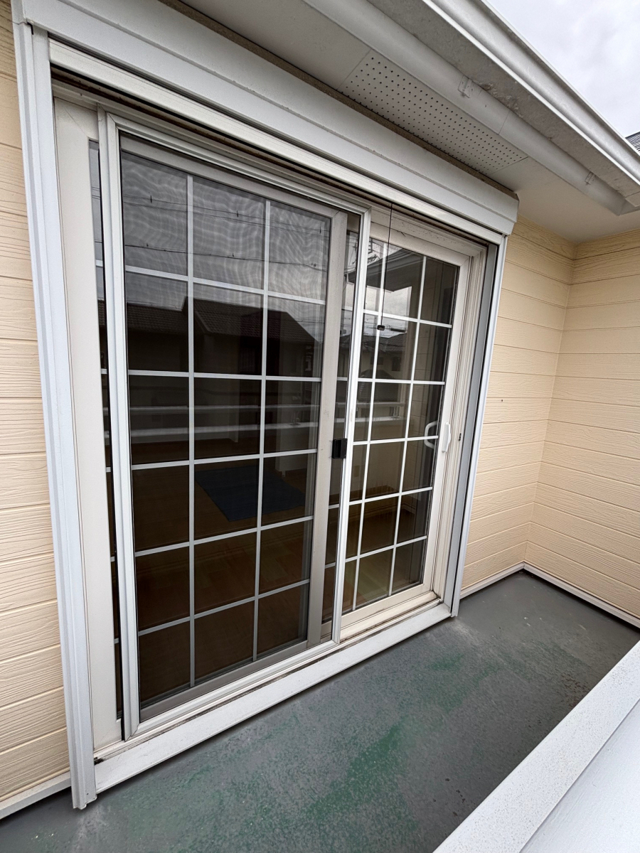 とりい建具の快適な住環境を実現!リプラスの窓カバー工法のご紹介の施工前の写真3