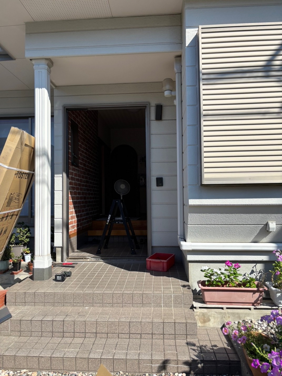 とりい建具のおしゃれに玄関リフォーム!の施工前の写真2