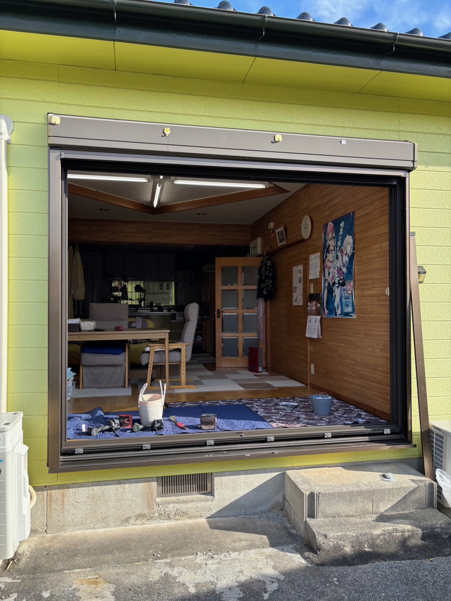 とりい建具の外窓交換（カバー工法）特大の施工前の写真3