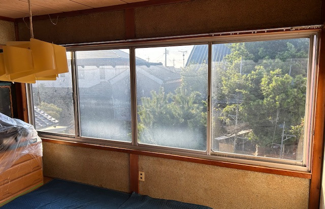 Kーアルミのリプラス（サッシ取替え工事）は補助金対象です！の施工前の写真1