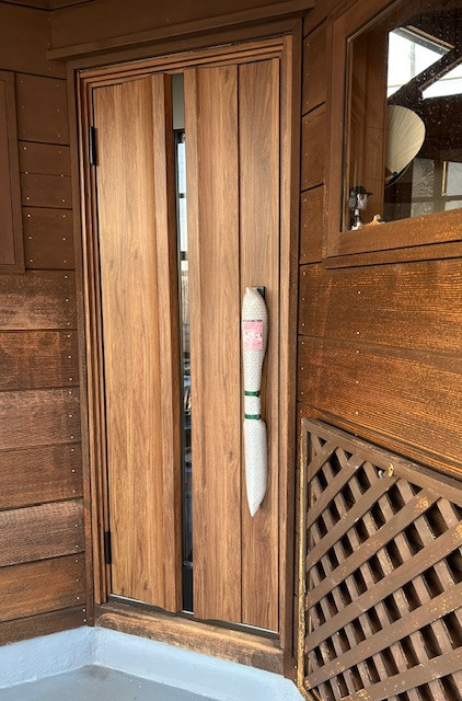 Kーアルミのリシェント玄関ドア取替工事の施工後の写真1