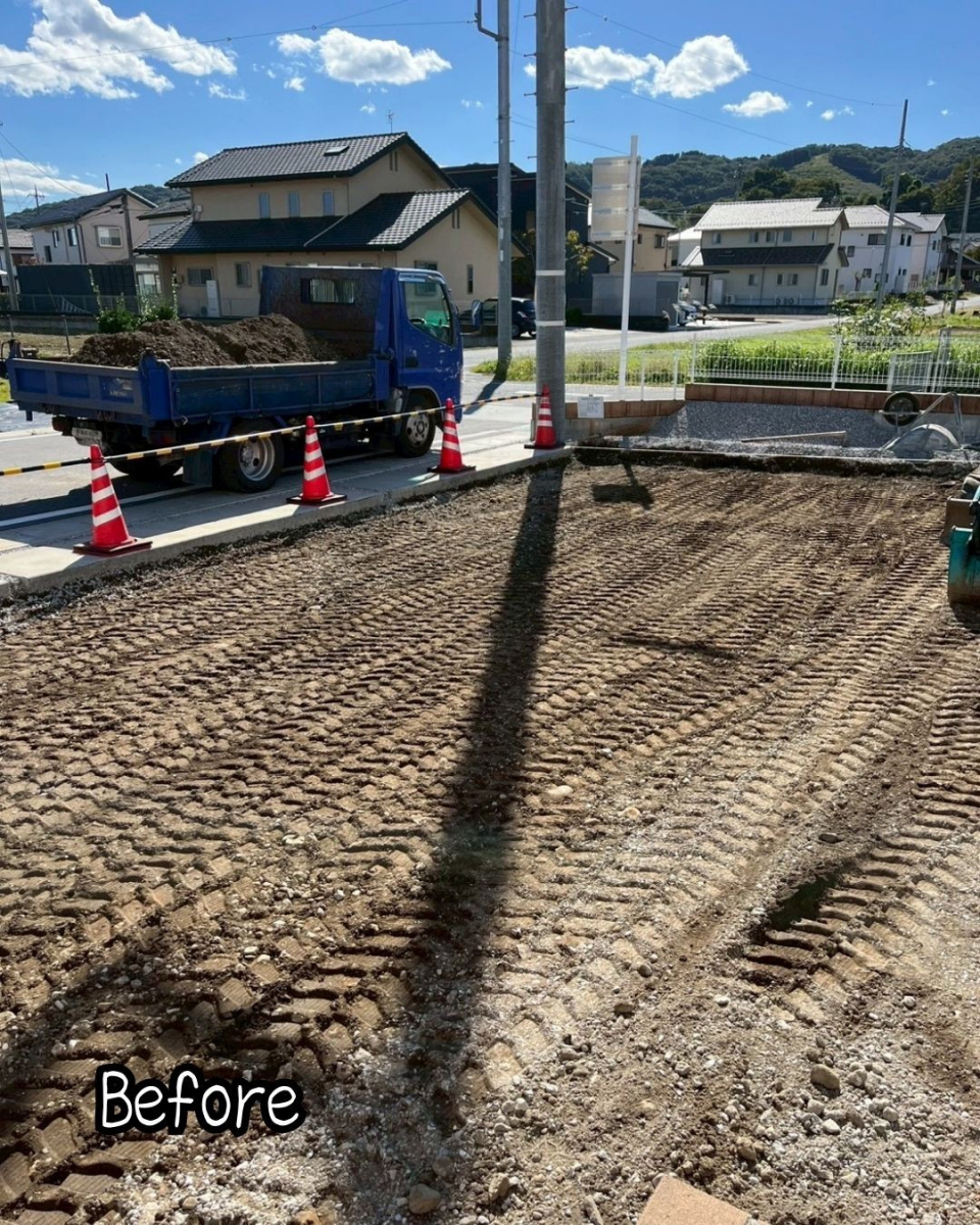 住まいるサポートの高崎市　雨や雪、ヒョウから車を守る！カーポートSWの施工前の写真1
