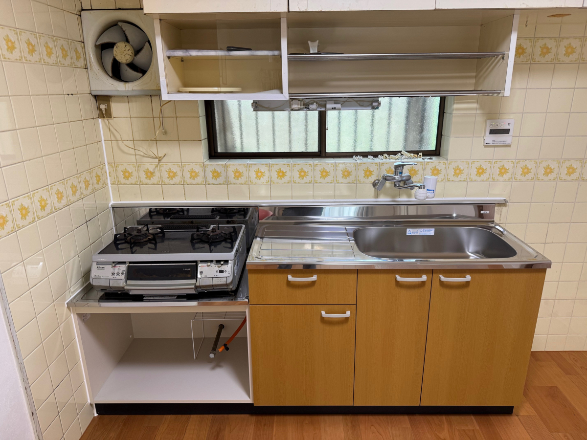 二宮トーヨー住器の【キッチンリフォーム】キッチン交換で快適さUP!の施工後の写真1