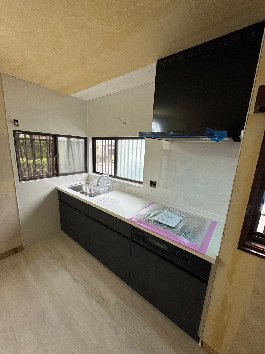 二宮トーヨー住器の【キッチンリフォーム】使いやすさを追求！便利なキッチン【シエラS】の施工後の写真1