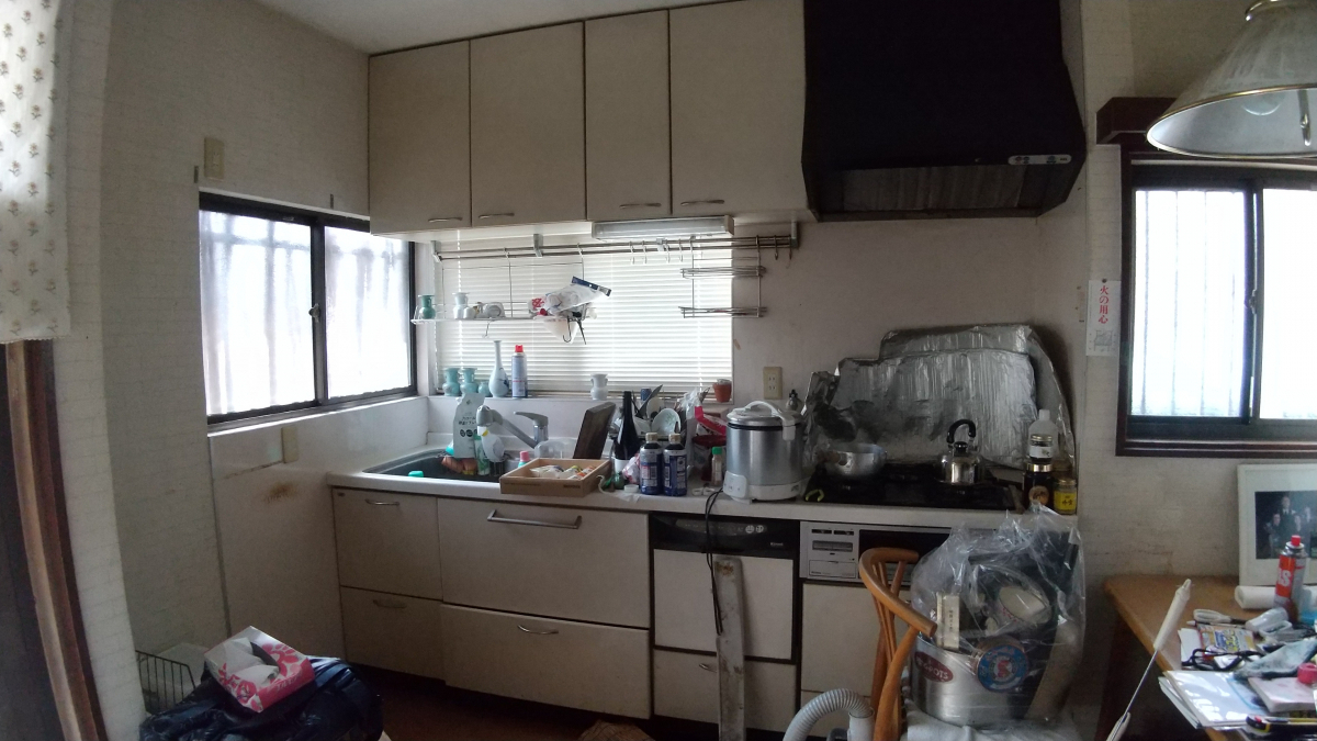 二宮トーヨー住器の【キッチンリフォーム】使いやすさを追求！便利なキッチン【シエラS】の施工前の写真1