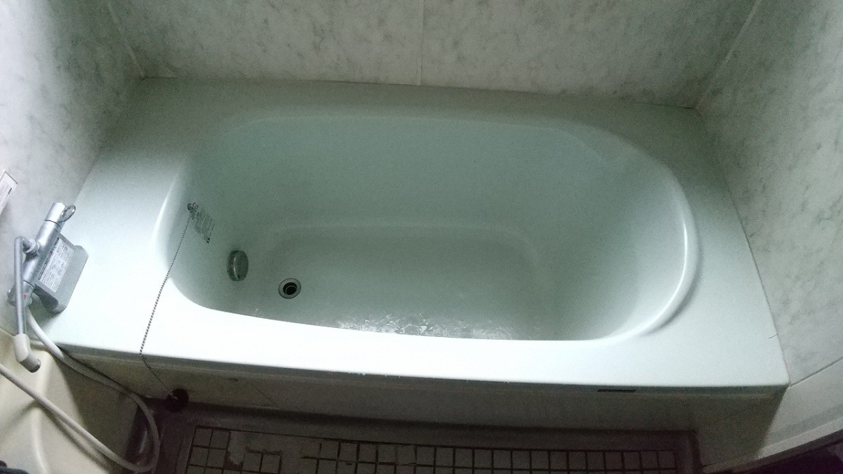 二宮トーヨー住器の【浴室リフォーム】断熱性向上であったか空間に！便利機能満載のお風呂へ【リデア】の施工前の写真2
