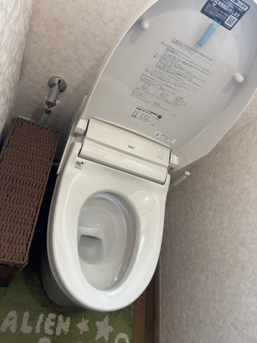 二宮トーヨー住器の【サティスS】多機能なトイレで快適な生活を【リトイレ】の施工後の写真1