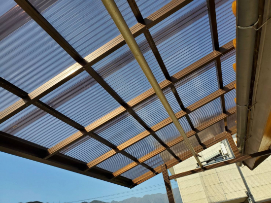 山本サッシ店 東紀州の屋根材を張り替えるだけで、毎日が明るくなります‼️ 《ミル商事様現場》施工事例写真1
