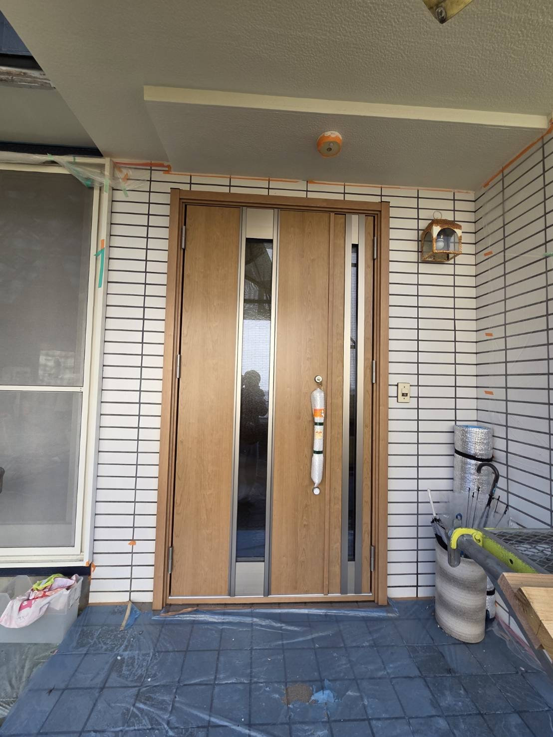 山本サッシ店 東紀州の🚪玄関を気持ちよく、快適に… ㈲岡﨑建築様 現場の施工後の写真1