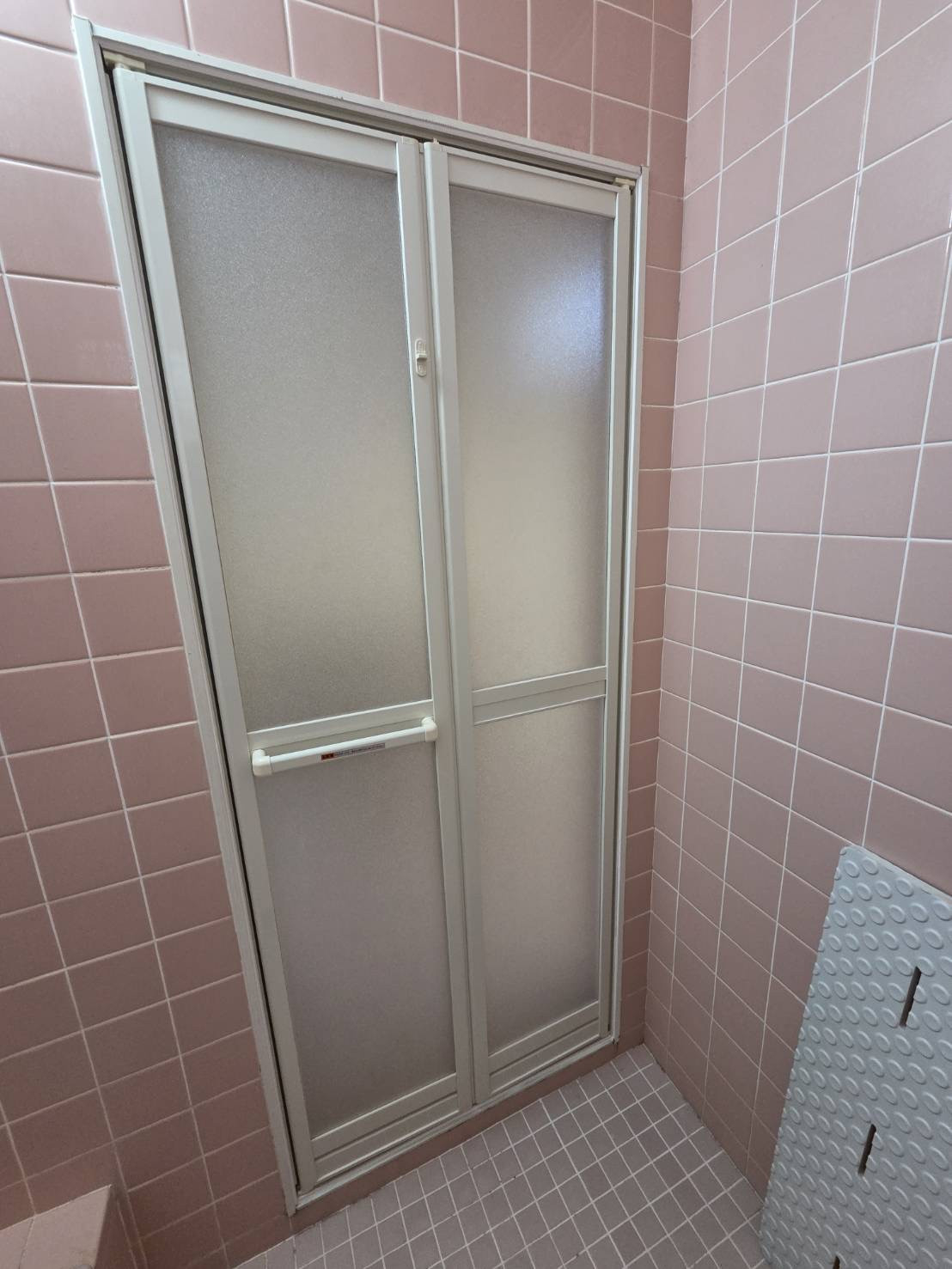 山本サッシ店 東紀州の🚪玄関を気持ちよく、快適に… ㈲岡﨑建築様 現場のお客さまの声の写真1