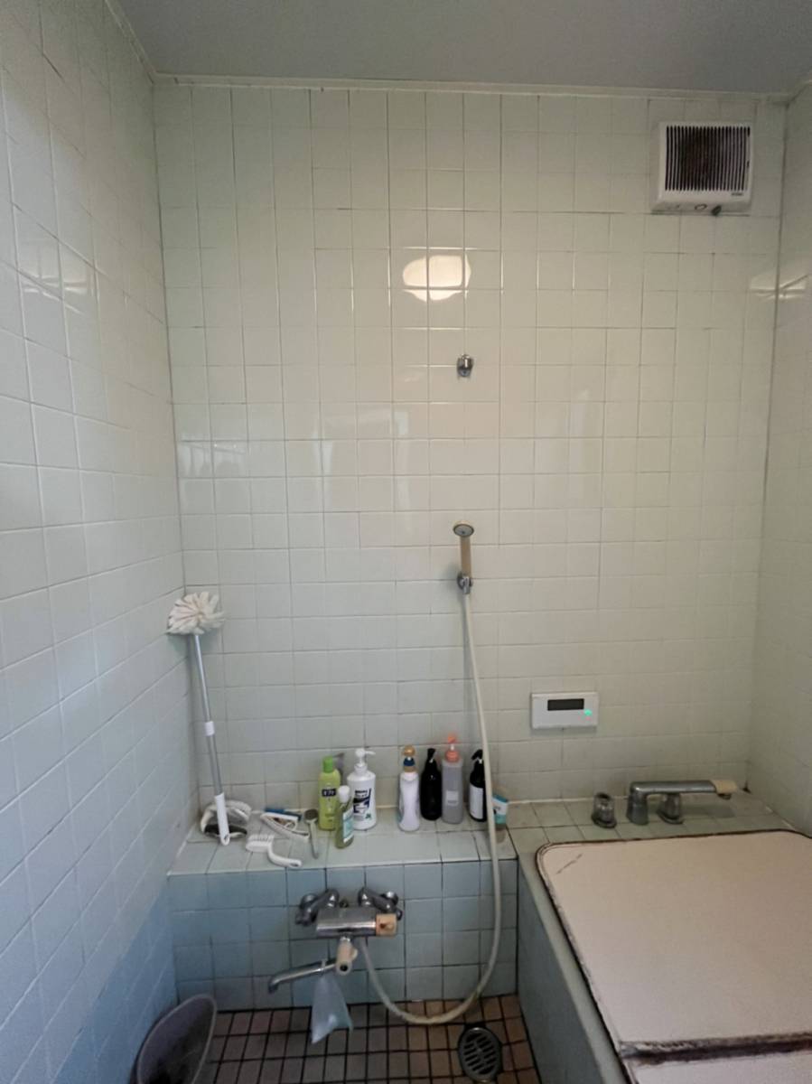 ファン・ライフ リフォームのタイルの浴室からシステムバスへ/お風呂リフォームビフォーアフター/施工例写真/群馬県リフォームの施工前の写真2