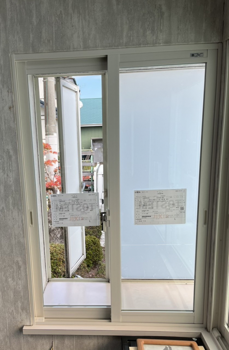 ワタヤサイズの出窓に内窓設置で光熱費削減の施工後の写真2