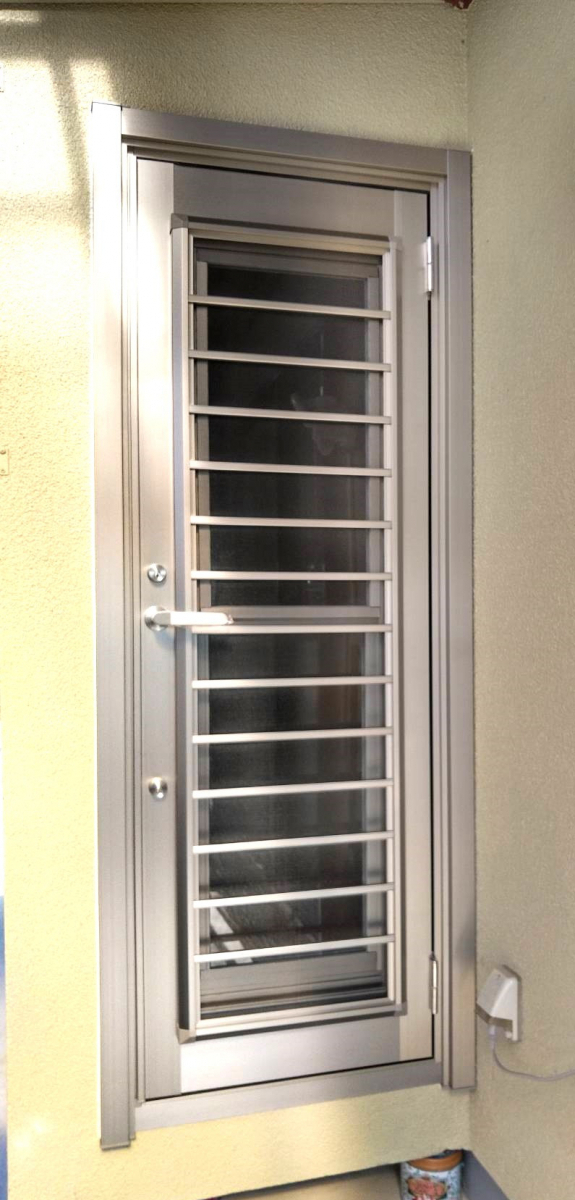 ワタヤサイズの風通しの良い、勝手口にしませんか?の施工後の写真1