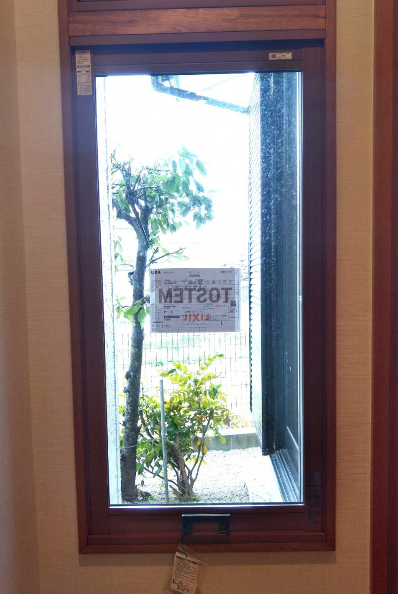 ワタヤサイズの内窓インプラスの施工後の写真1