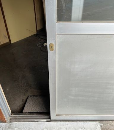 コダマサッシの鍵交換の施工前の写真1