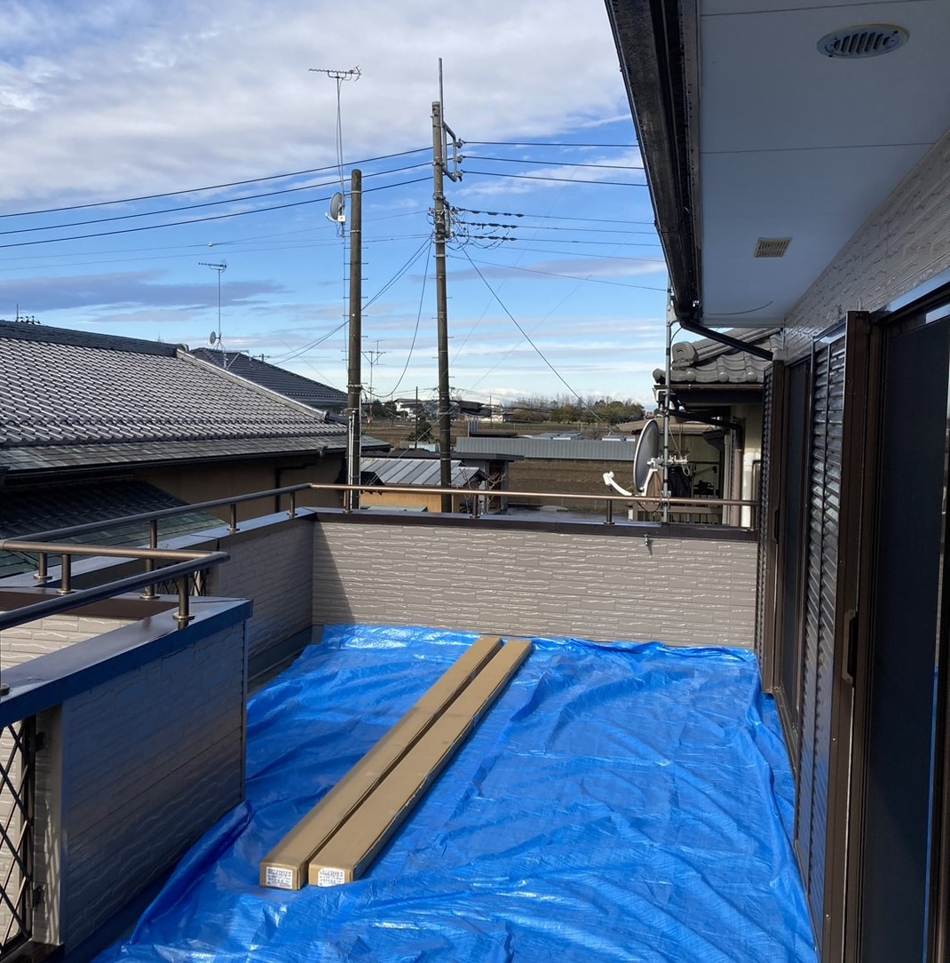 青梅トーヨー住器 上尾店のテラス屋根リフォームの施工前の写真1