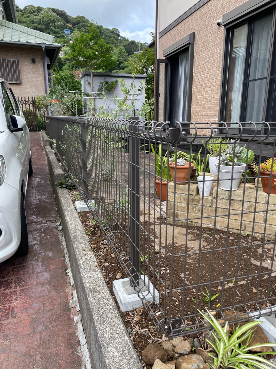 河津アルミの河津町／フェンス／エクステリアの施工前の写真1