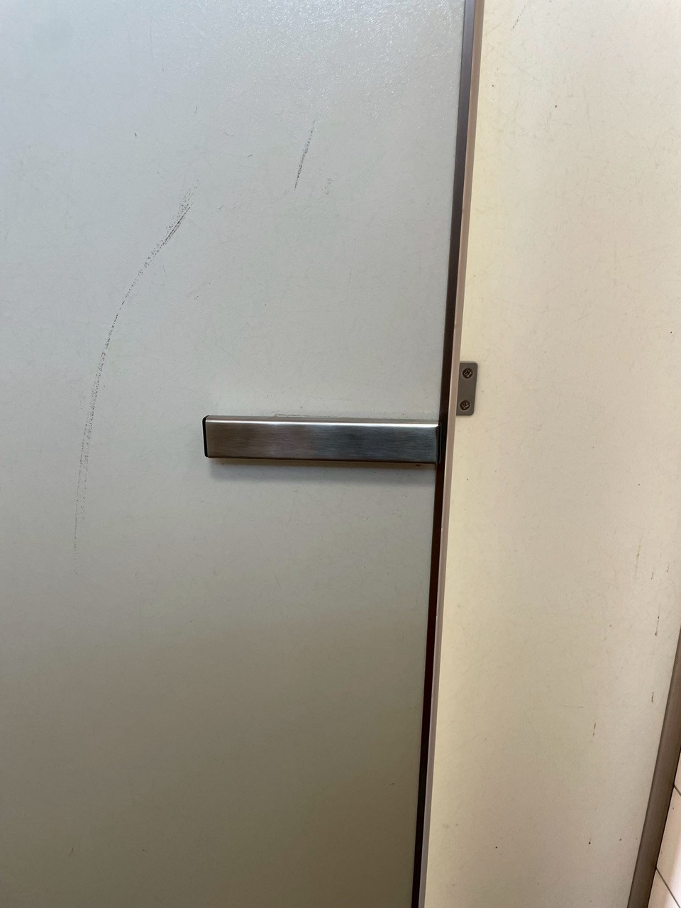 河津アルミの河津町／トイレ錠交換の施工後の写真1