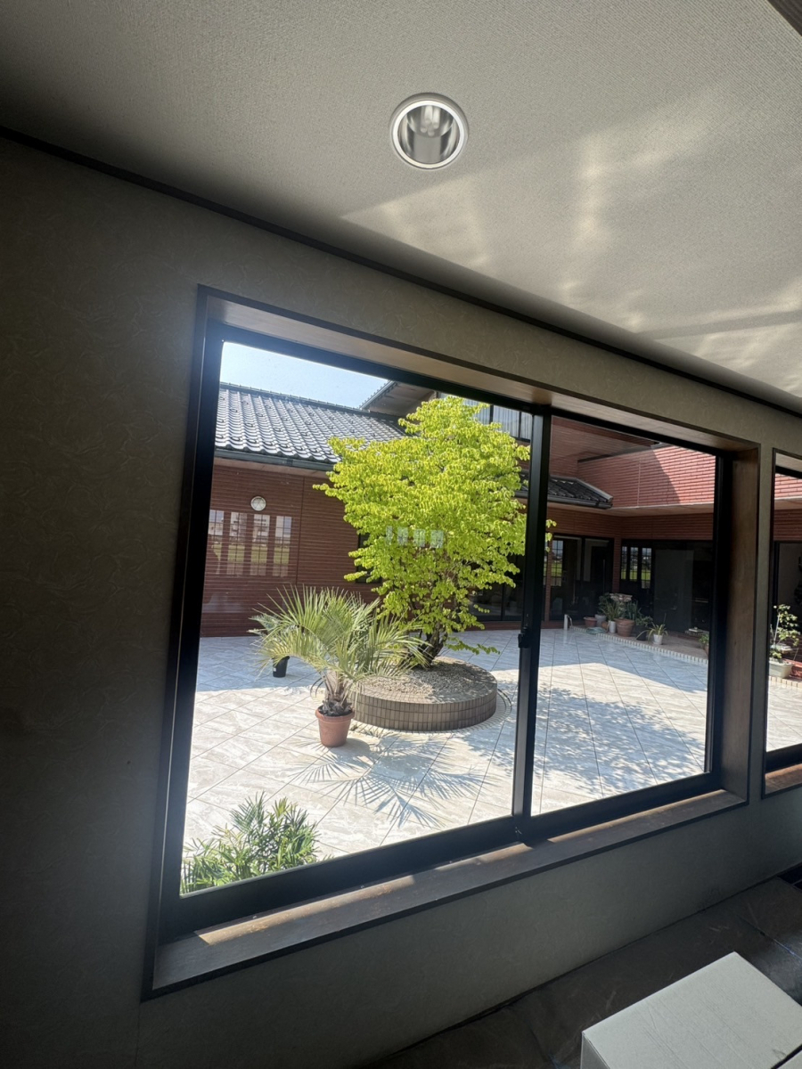 アルキャンの内窓インプラス施工の施工前の写真1